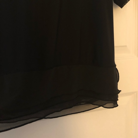 Lululemon black t-shirt - Picture 2 of 5